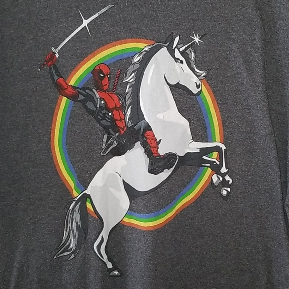 Deadpool Graphic Tee, Size XL - Picture 2 of 3